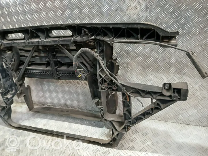 BMW X3 E83 Pannello di supporto del radiatore 