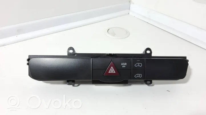 Volkswagen Crafter Interruttore luci di emergenza A9068701810