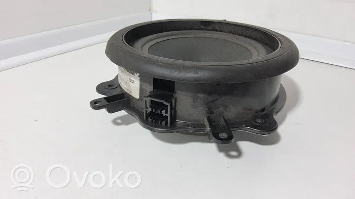 Audi A3 S3 8P Garsiakalbis (-iai) priekinėse duryse 8E0035411B