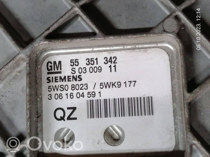 Opel Vectra C Calculateur moteur ECU 55351342