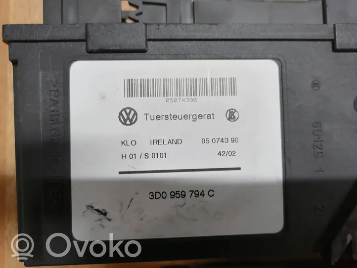 Volkswagen Touareg I Galinis varikliukas langų pakėlėjo 3D0959794C