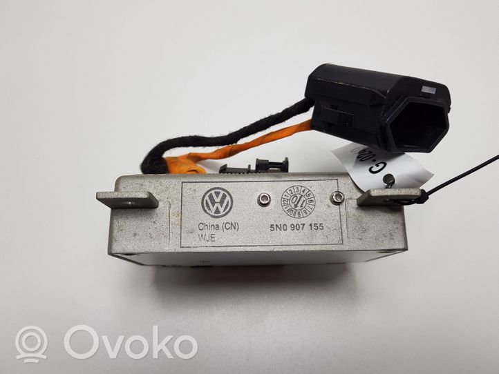 Volkswagen PASSAT CC Jännitteenmuunnin/muuntimen moduuli 5N0907155