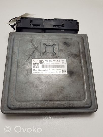 Seat Toledo IV (NH) Calculateur moteur ECU 03L906023DP