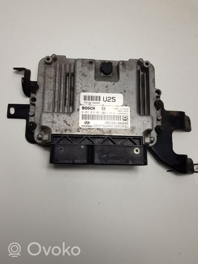 Hyundai i40 Dzinēja vadības bloks 391202A205