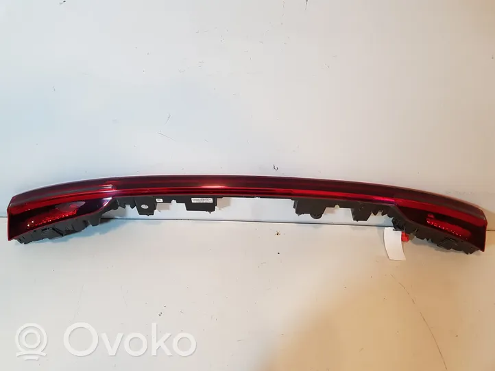 Audi e-tron Lampy tylnej klapy bagażnika 4KE945095D