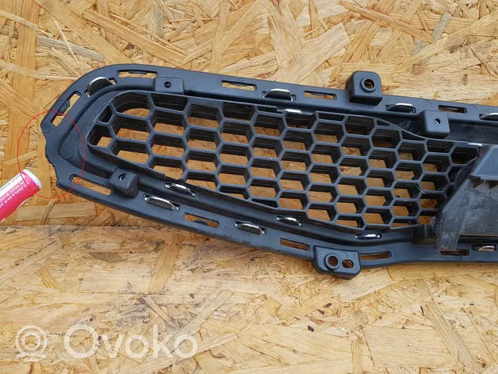 KIA Picanto Maskownica / Grill / Atrapa górna chłodnicy 86580-1Y000