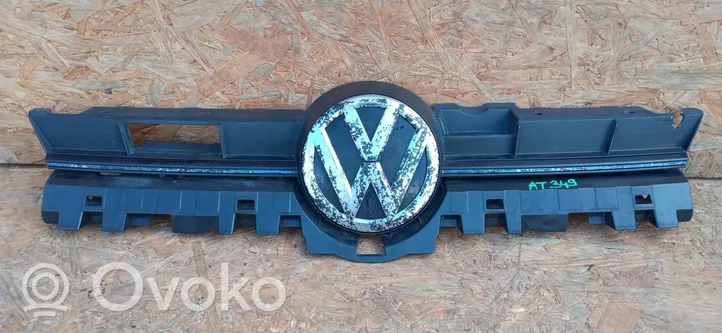 Volkswagen Up Grotelės viršutinės 1S0853653A