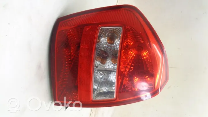 KIA Optima Luz trasera/de freno 87682