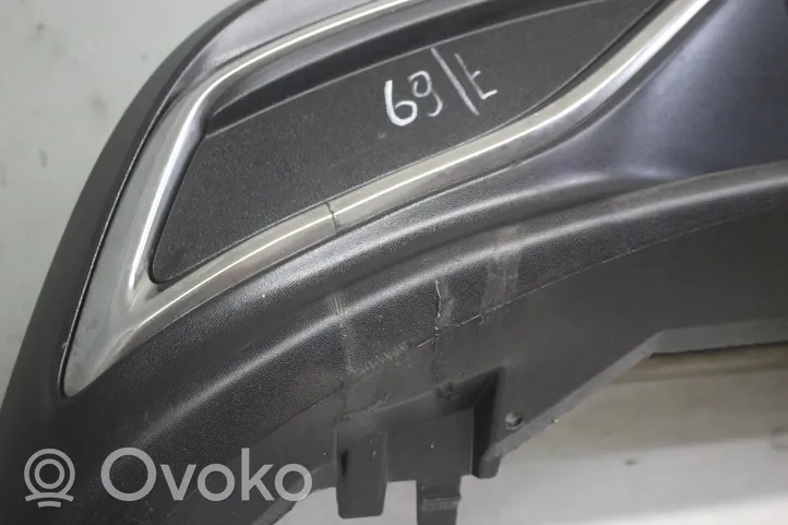 Volkswagen Golf VIII Moldura embellecedora de la barra del amortiguador trasero 