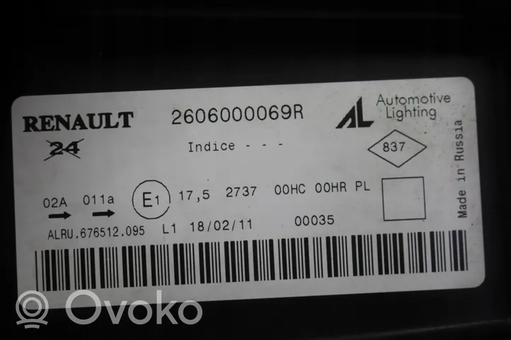 Dacia Duster Lampa przednia LAMPA