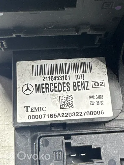 Mercedes-Benz E W211 Fuse module 2115453101