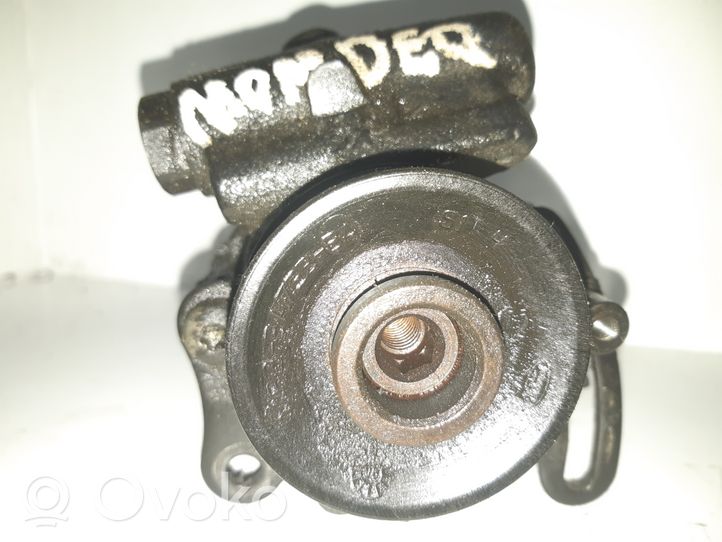 Ford Mondeo MK II Ohjaustehostimen pumppu BB3A733BA