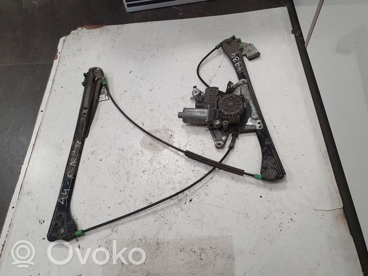 Audi A4 S4 B5 8D Priekinio el. lango pakėlimo mechanizmo komplektas 8D0837398B