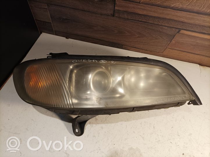 Opel Omega B2 Lampa przednia 1EL00902002