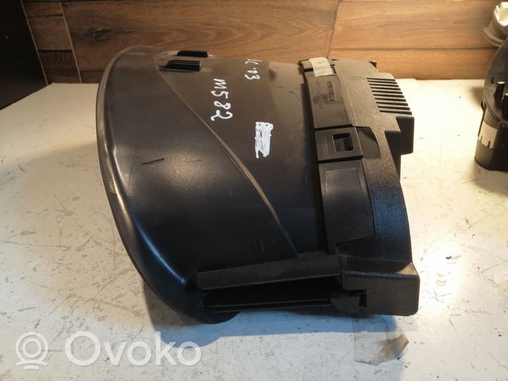 Mercedes-Benz C W203 Tachimetro (quadro strumenti) 87001411