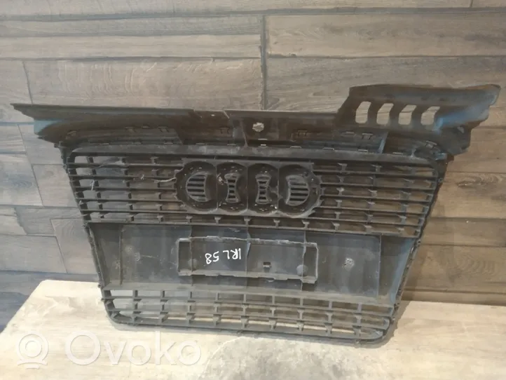 Audi A4 S4 B7 8E 8H Front bumper upper radiator grill 