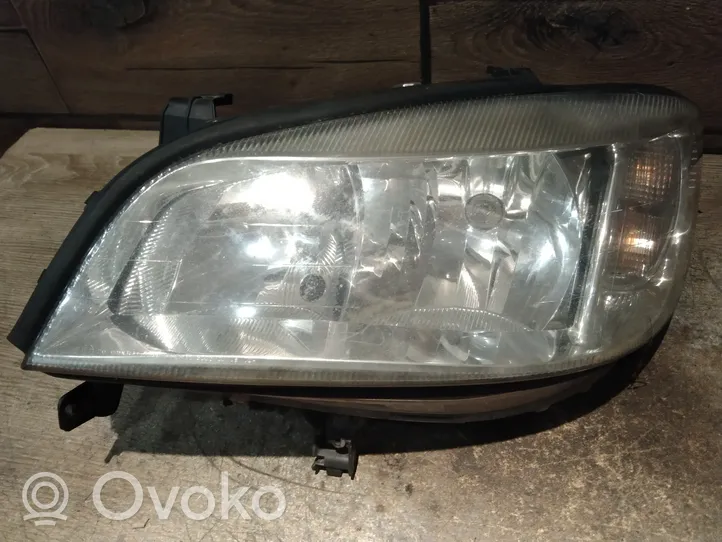 Opel Zafira A Lampa przednia 