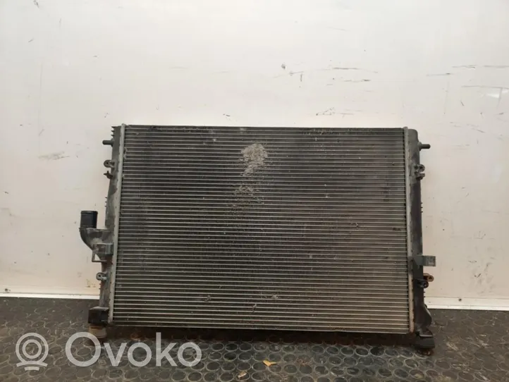 Renault Sandero I Radiateur de refroidissement 214100598R