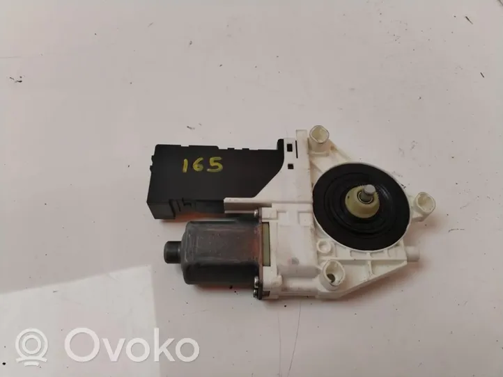 Citroen C3 Moteur de lève-vitre de porte avant 9663077780