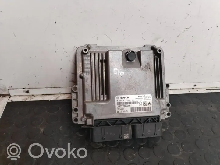 Citroen C4 Grand Picasso Sterownik / Moduł ECU 0281031864