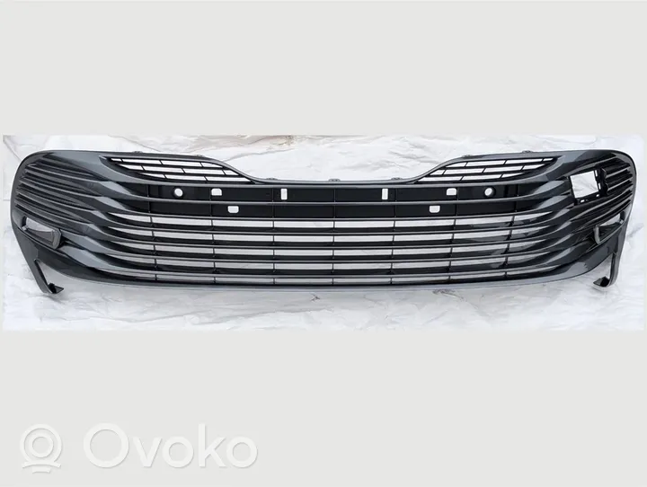 Toyota Camry VIII XV70  Maskownica / Grill / Atrapa górna chłodnicy 53102-33170