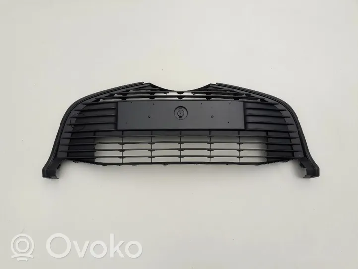 Toyota Yaris Grille calandre supérieure de pare-chocs avant 