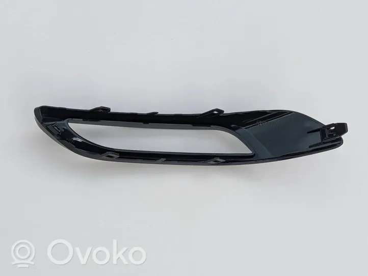 Toyota Auris E180 Grille calandre supérieure de pare-chocs avant 52153-02031