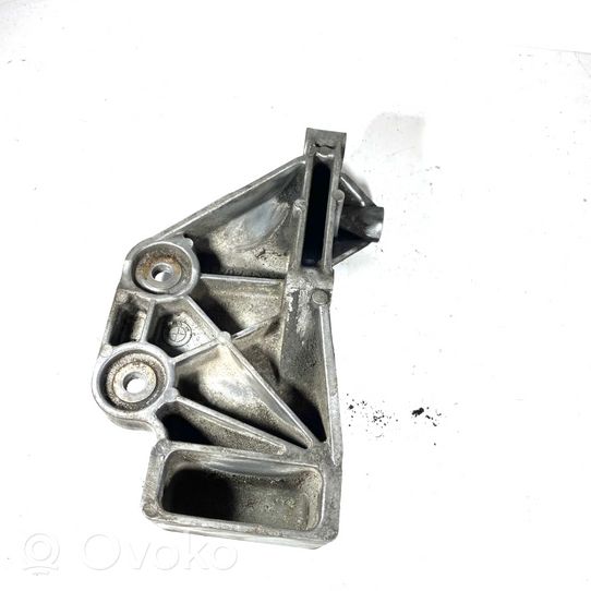 BMW 7 E32 Engine mounting bracket 1129806