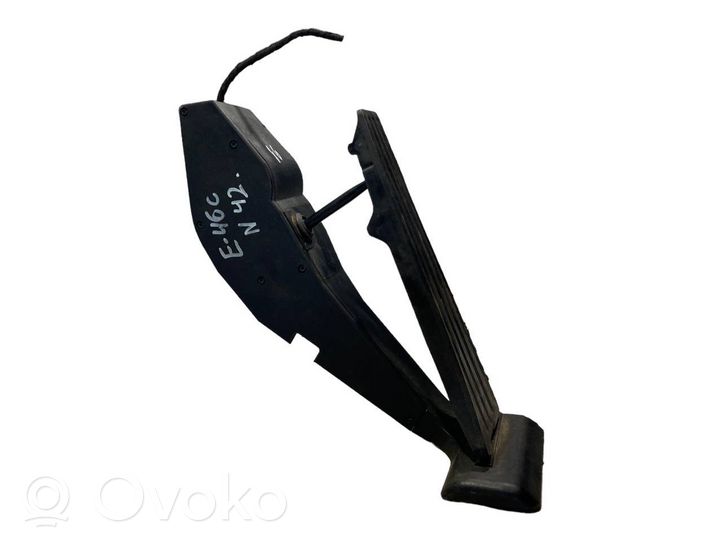 BMW 5 E39 Accelerator throttle pedal 6762481