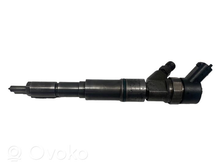 BMW 5 E39 Fuel injector 7785985