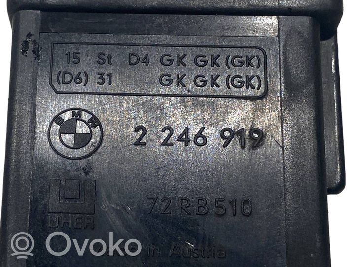 BMW 5 E39 Glow plug pre-heat relay 2246919