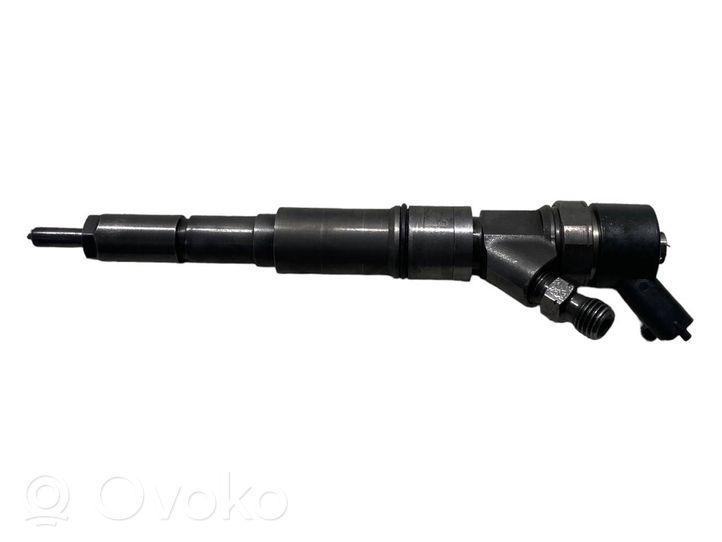 BMW 5 E39 Fuel injector 7785985