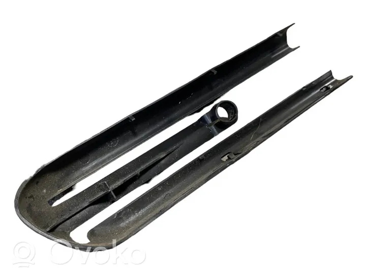 BMW 5 E39 Rivestimento del binario sedile anteriore del passeggero 8207214