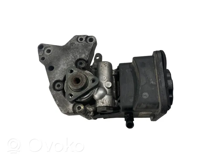 BMW 3 E46 Vairo stiprintuvo siurblys 6754172