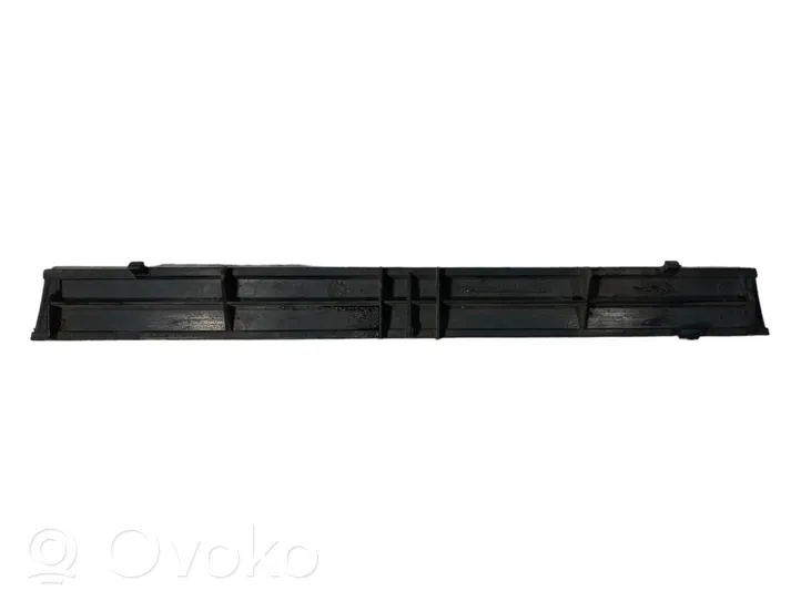 BMW 5 E39 Rivestimento del vano portaoggetti del cruscotto 8185256