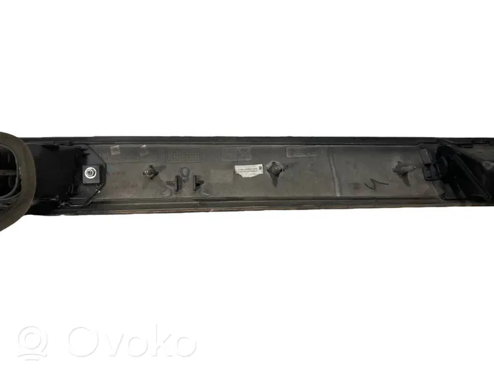 BMW 5 E60 E61 Panelės apdailos skydas (centrinis) 6910734