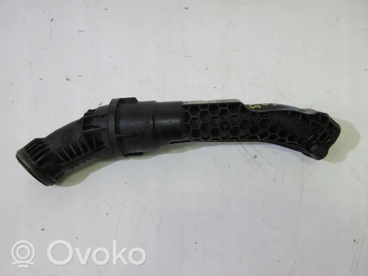 Volvo V60 Tube d'admission de tuyau de refroidisseur intermédiaire 3144187