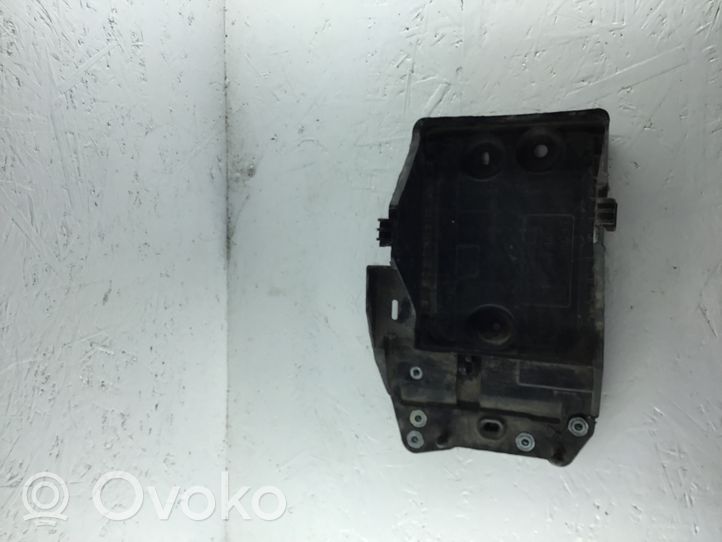 Mazda 6 Boîte de batterie KD5356041