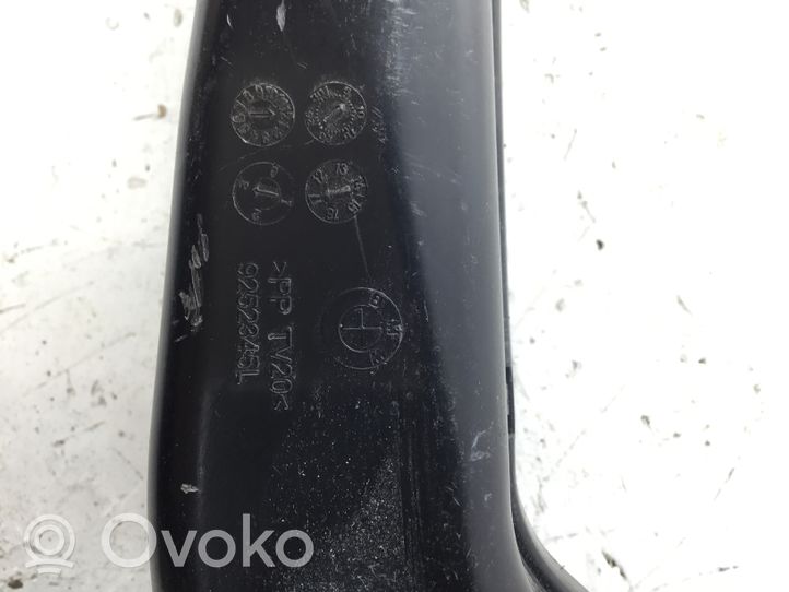 BMW X5 F15 Oro paėmimo kanalo detalė (-ės) 9252345L