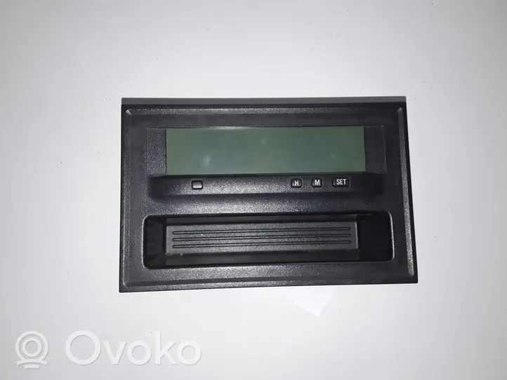 Mitsubishi Grandis Monitori/näyttö/pieni näyttö 8750A136