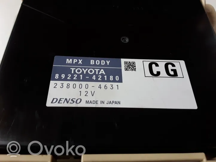 Toyota RAV 4 (XA40) Moduł / Sterownik komfortu 8922142180