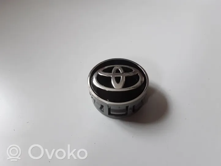 Toyota Prius (XW50) Dekielki / Kapsle oryginalne A55052170