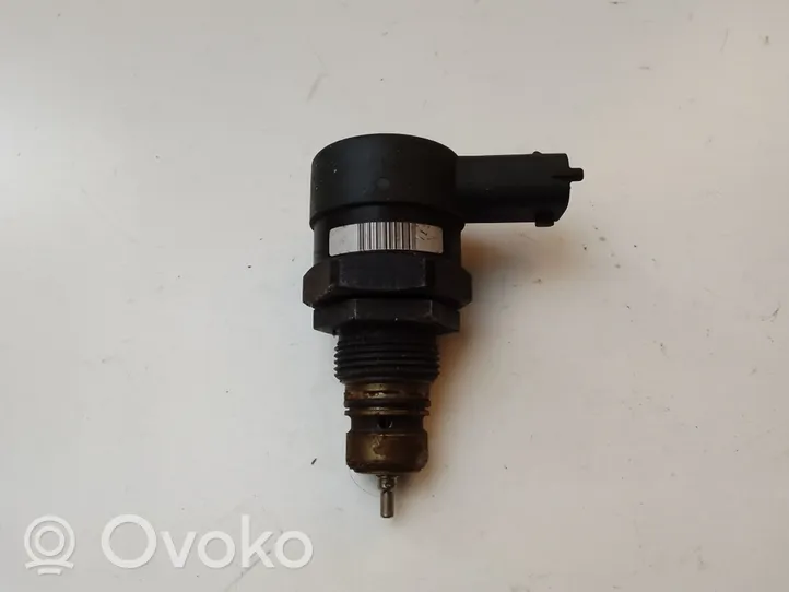 Saab 9-5 Kraftstoffdrucksensor 0281002507