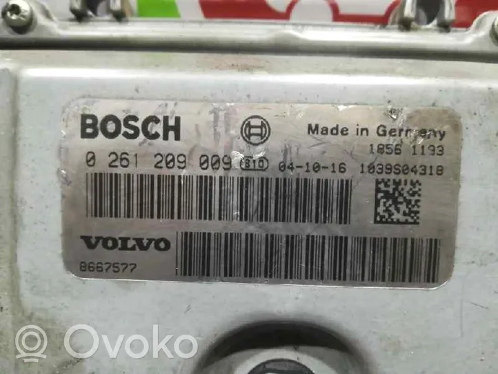 Volvo V50 Engine control unit/module 8667577