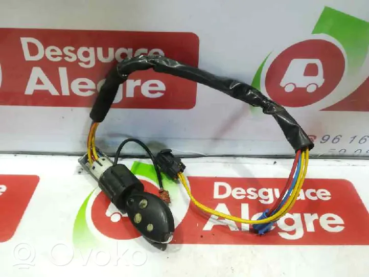 Citroen Xsara Picasso Lecteur de carte 9641551180