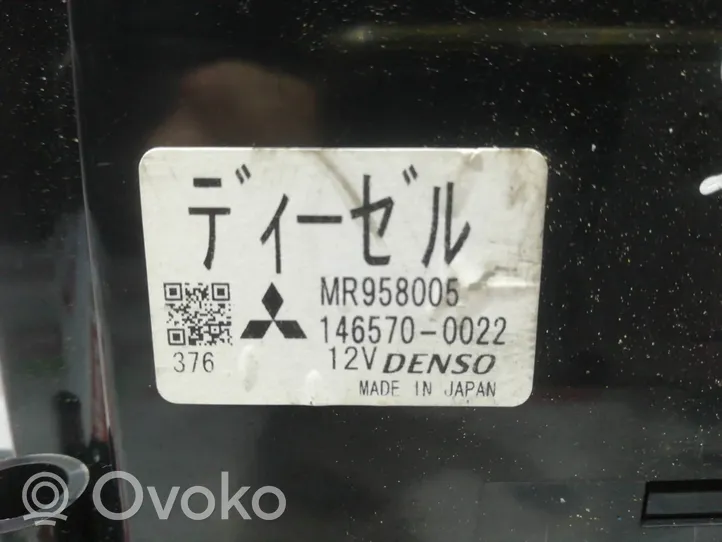 Mitsubishi Montero Ilmastoinnin ohjainlaite 1465700022