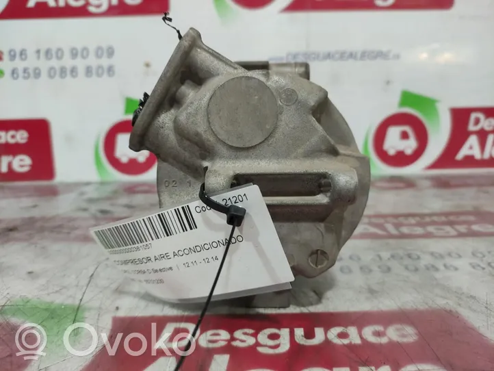 Opel Corsa D Compresseur de climatisation 55701200