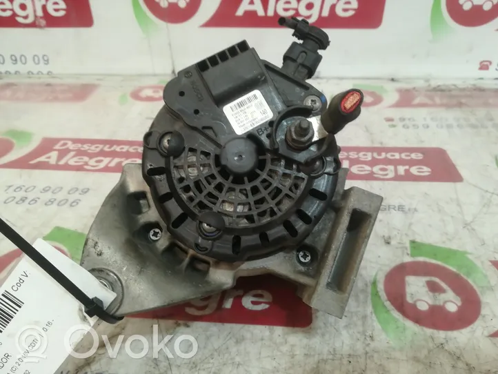 Opel Zafira C Generatore/alternatore 39007852