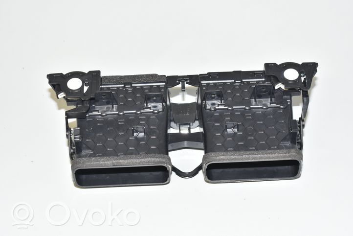 BMW i3 Centrinės oro grotelės 9282999