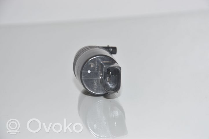 BMW i3 Pompa spryskiwacza lampy przedniej 7388349